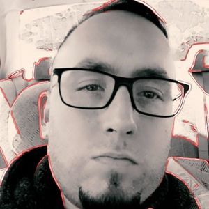 Meet your Posher, Eric